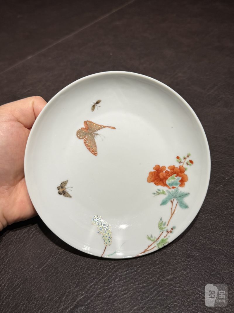 清雍正 粉彩“蝶恋花”纹盘 - 图12